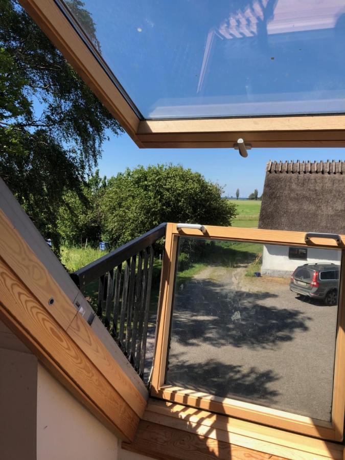 Fridfullt Boende Pa Lantgard Med Underbar Utsikt Malmo Exterior photo